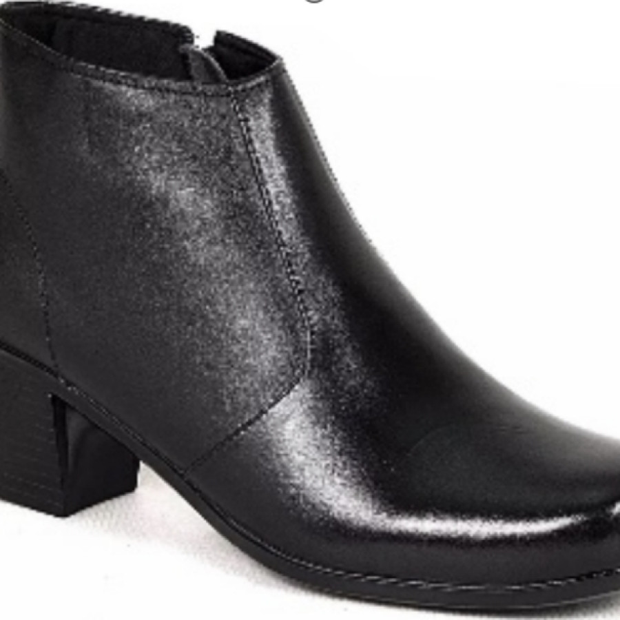 SEPATU PDH WANITA