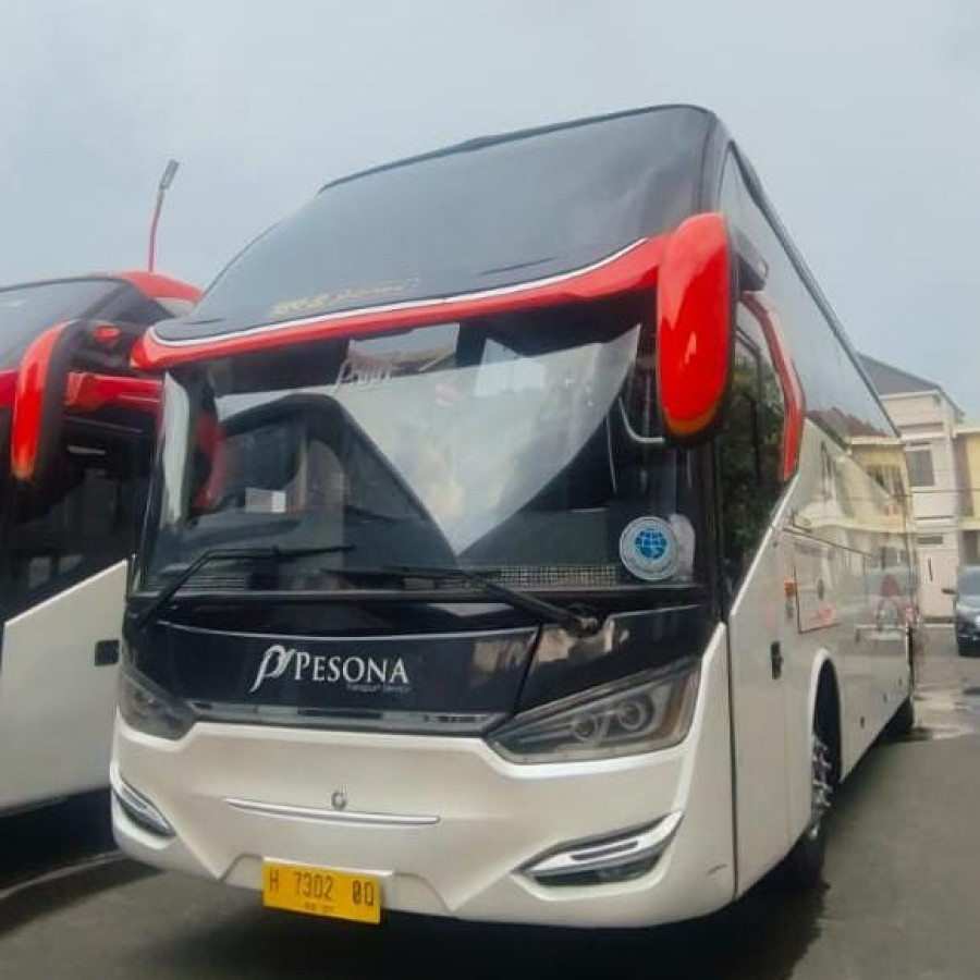 SEWA BUS PARIWISATA DARI SEMARANG KE GRESIK PP SELAMA 3 DAYS - utama
