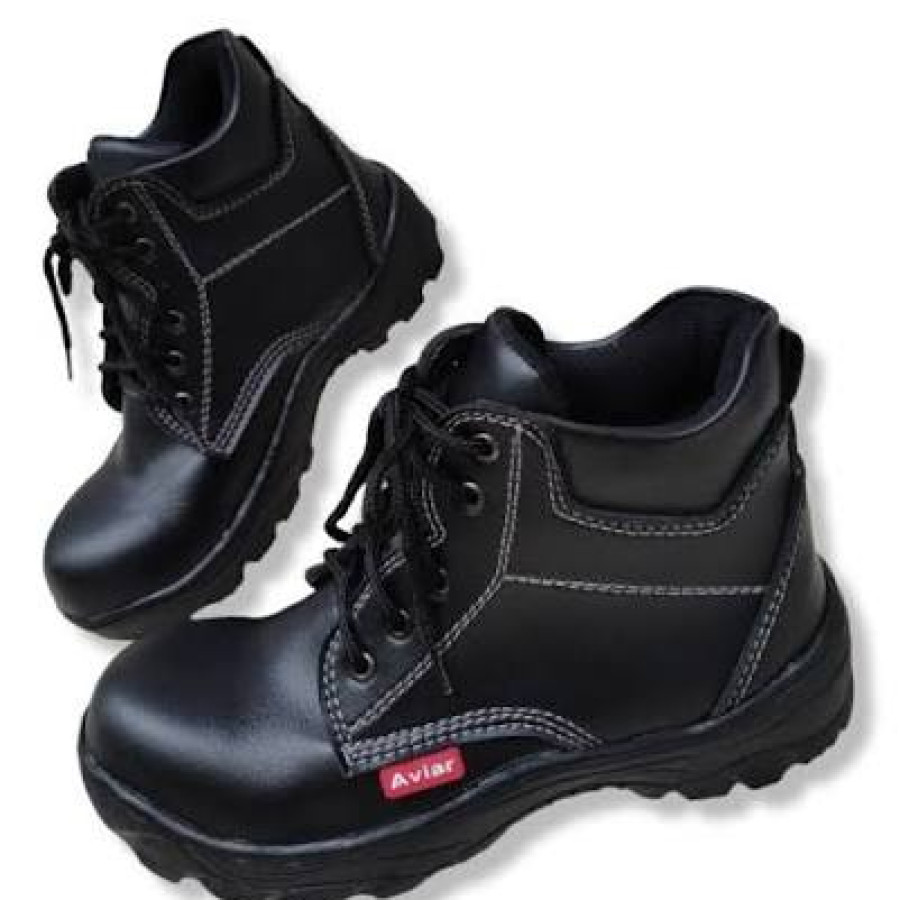 Sepatu safety - samping