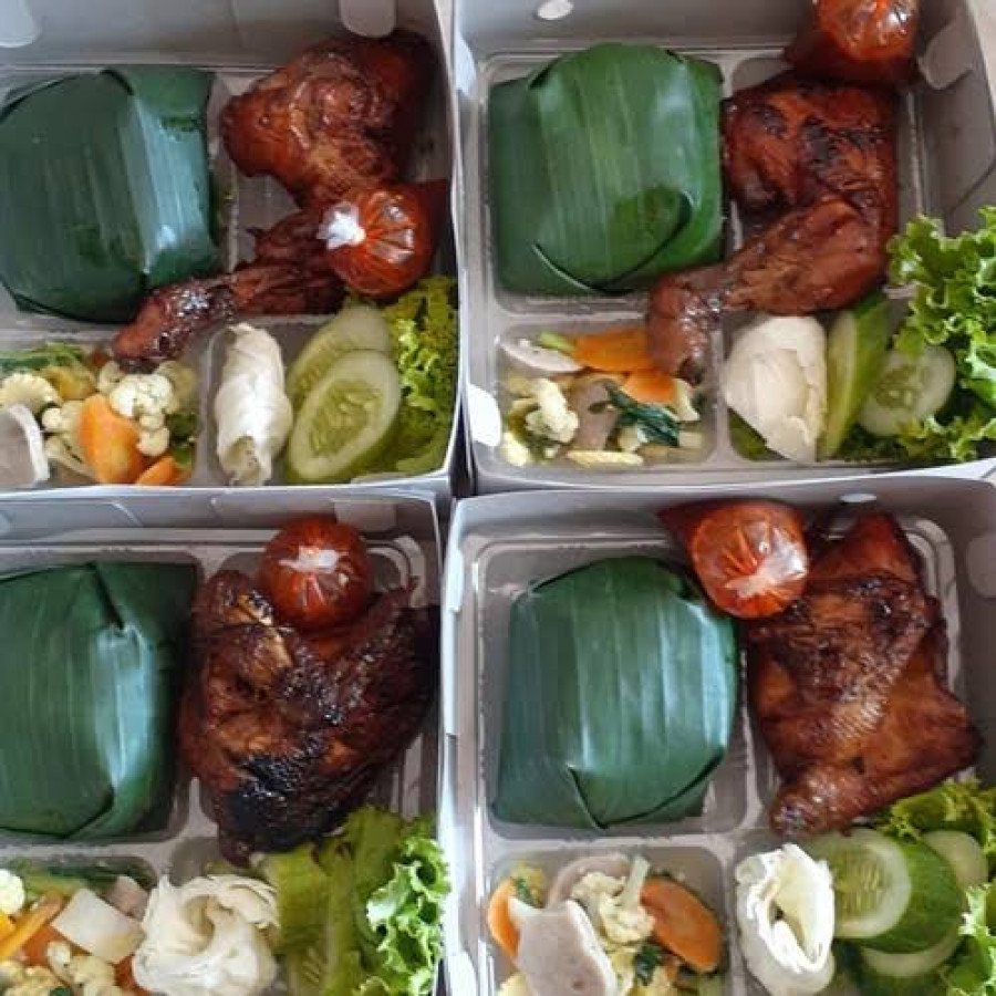 Nasi Box Ayam Bakar - depan