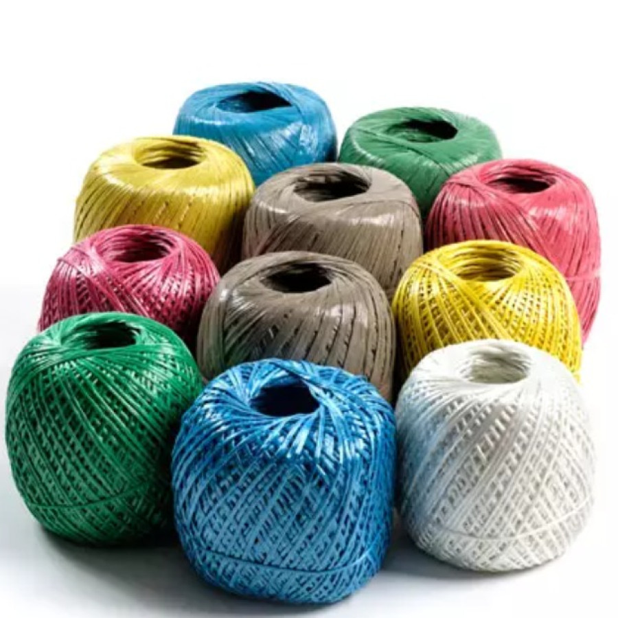 rafia kecil warna - warni - detail