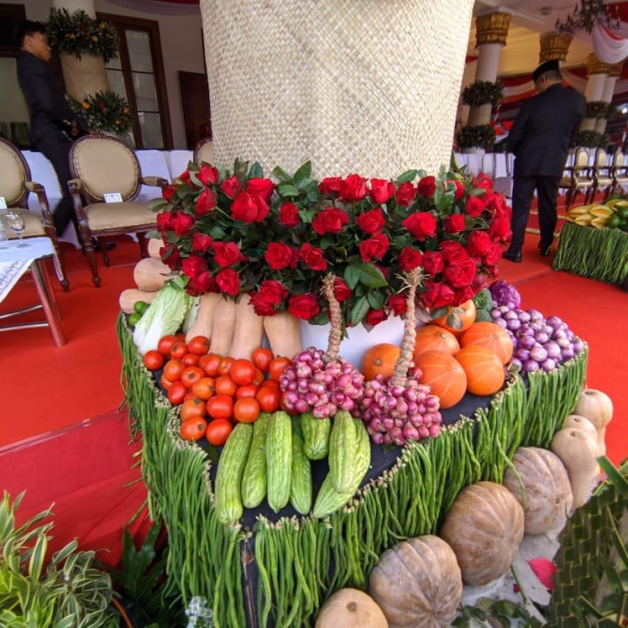 Paket Dekorasi Buah Upacara Hari Nasional - detail