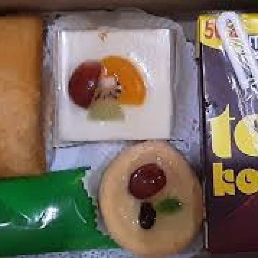 KUE KOTAK / SNACK BOX - depan