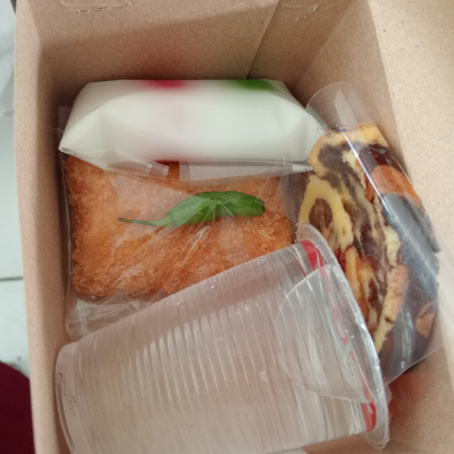 Snack box paket ekonomis - utama