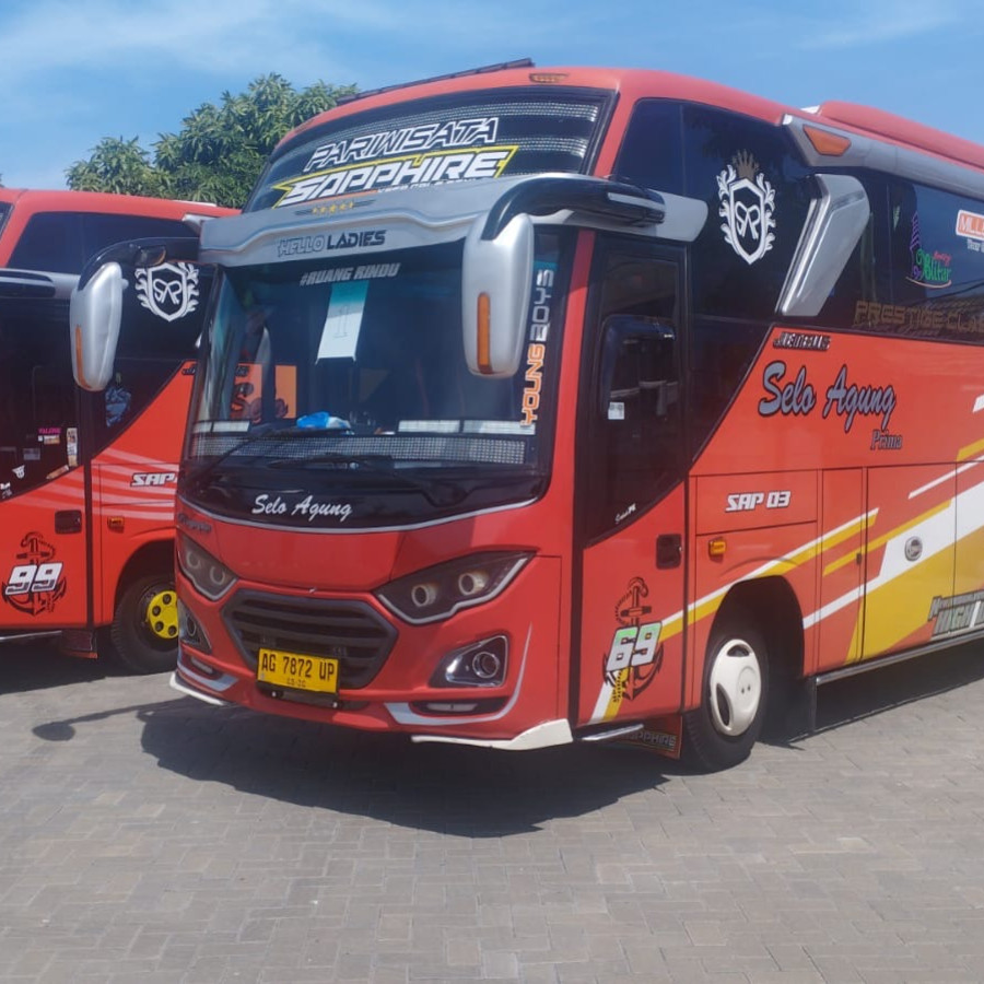 SEWA KENDARAAN ISUZU MICROBUS AG 7872 UP