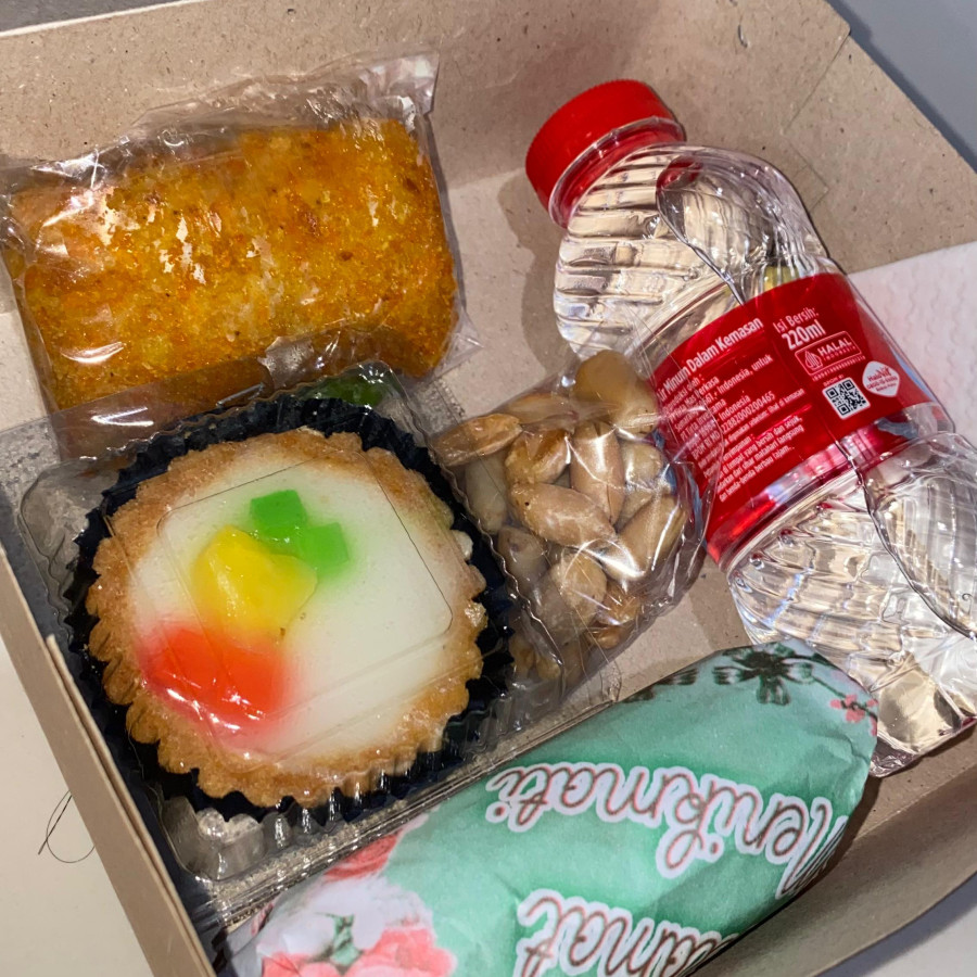 Snack box