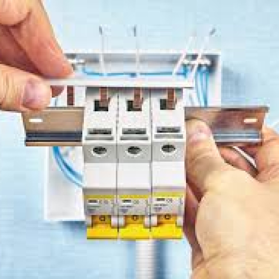 Pemasangan MCCB (Breaker) S Phase 125 Amp - depan