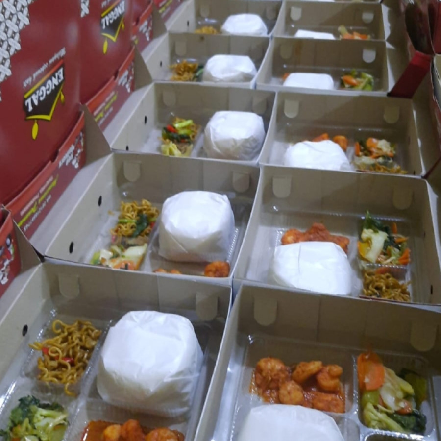 Nasi Kotak A2 (2 campuran +balado udang)