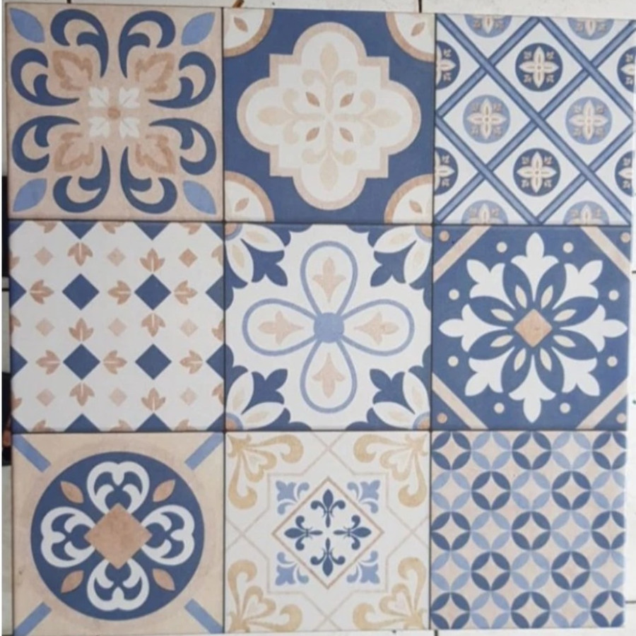 KERAMIK LANTAI UKURAN 40 X 40 BATIK
