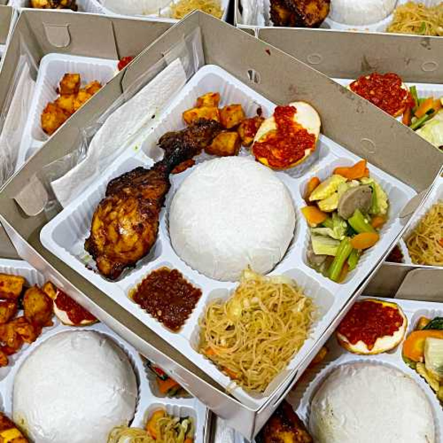 Paket Makan Nasi Kotak - Nasi Ayam - samping