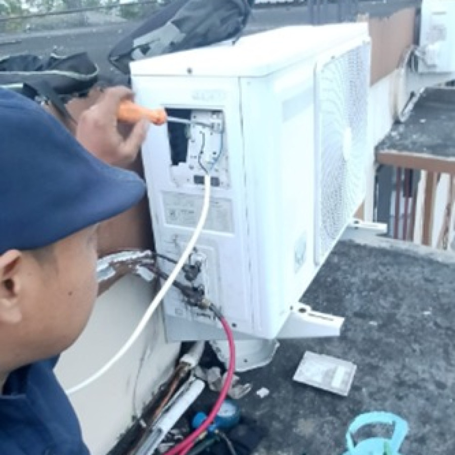 Jasa Servis AC meliputi (Isi Freon, perbaikan komponen AC dll)