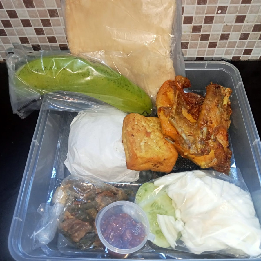 Paket nasi ayam