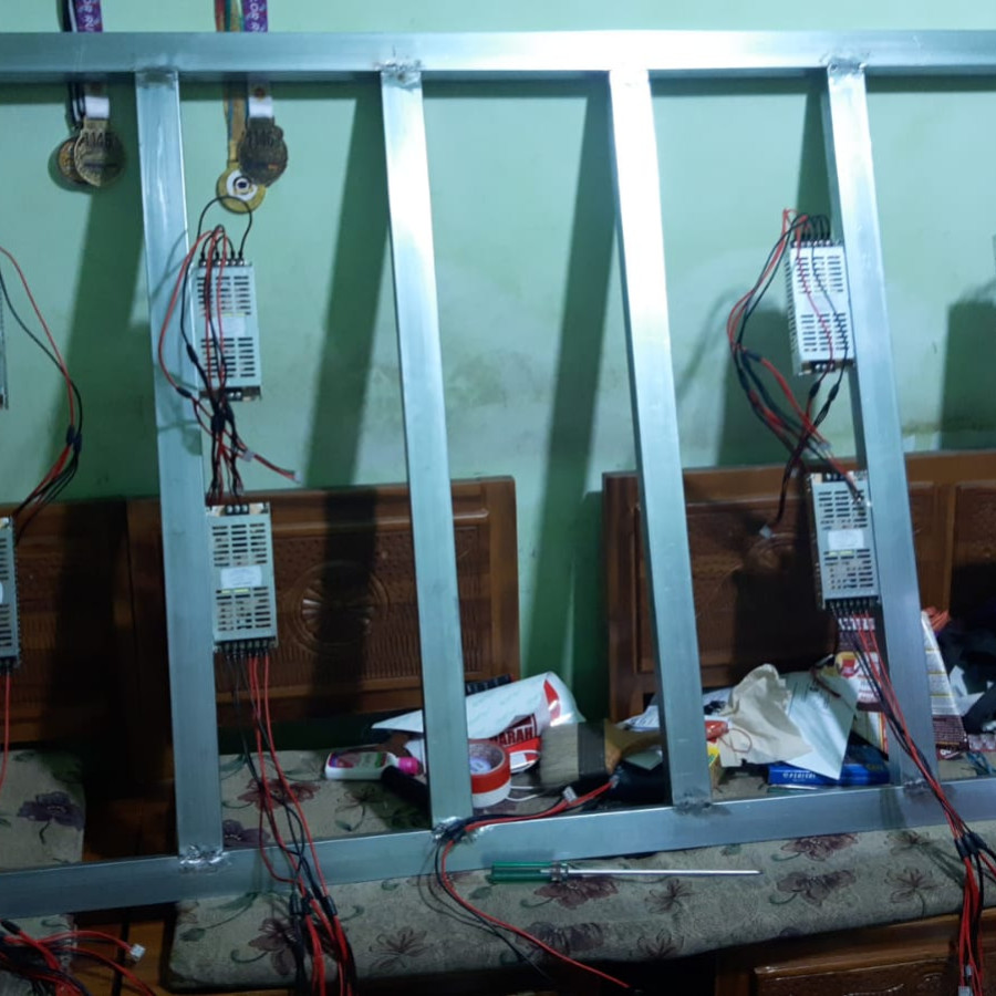 Videotron P2.5 ukuran 300 x 100 cm - depan