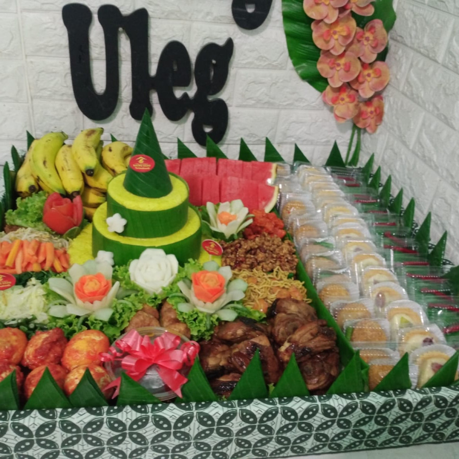 Nasi tumpeng premium - utama