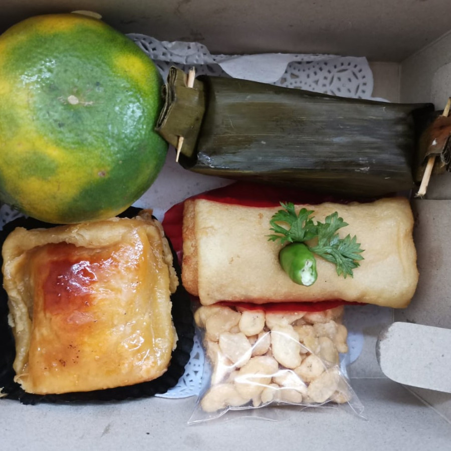 Paket Snack Rapat lebgkap
