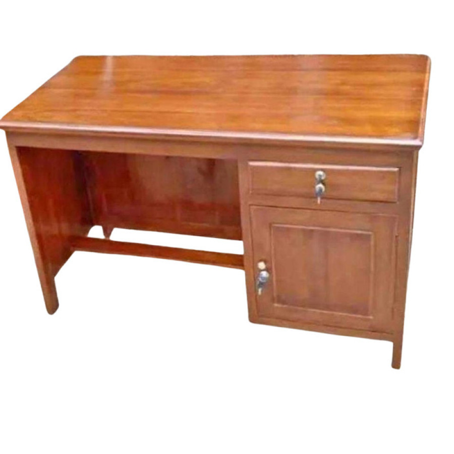 Meja Kerja Bahan Kayu