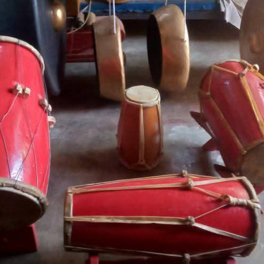 Sewa Gamelan Slendro Pelog (1 Paket) - samping