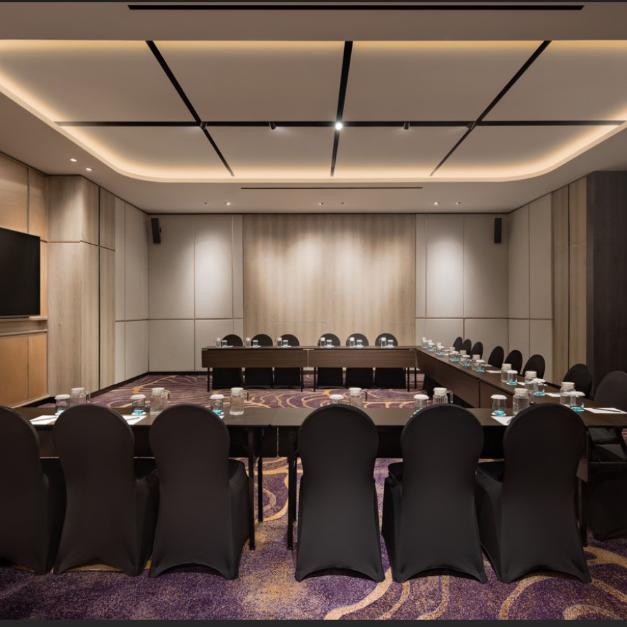 WHOLEDAY MEETING (MERCURE MADIUN) - depan