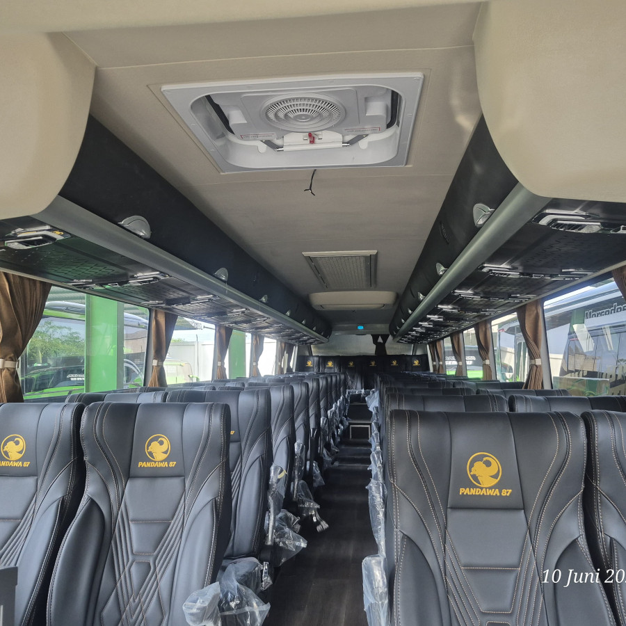 Sewa Bus Pariswisata - depan