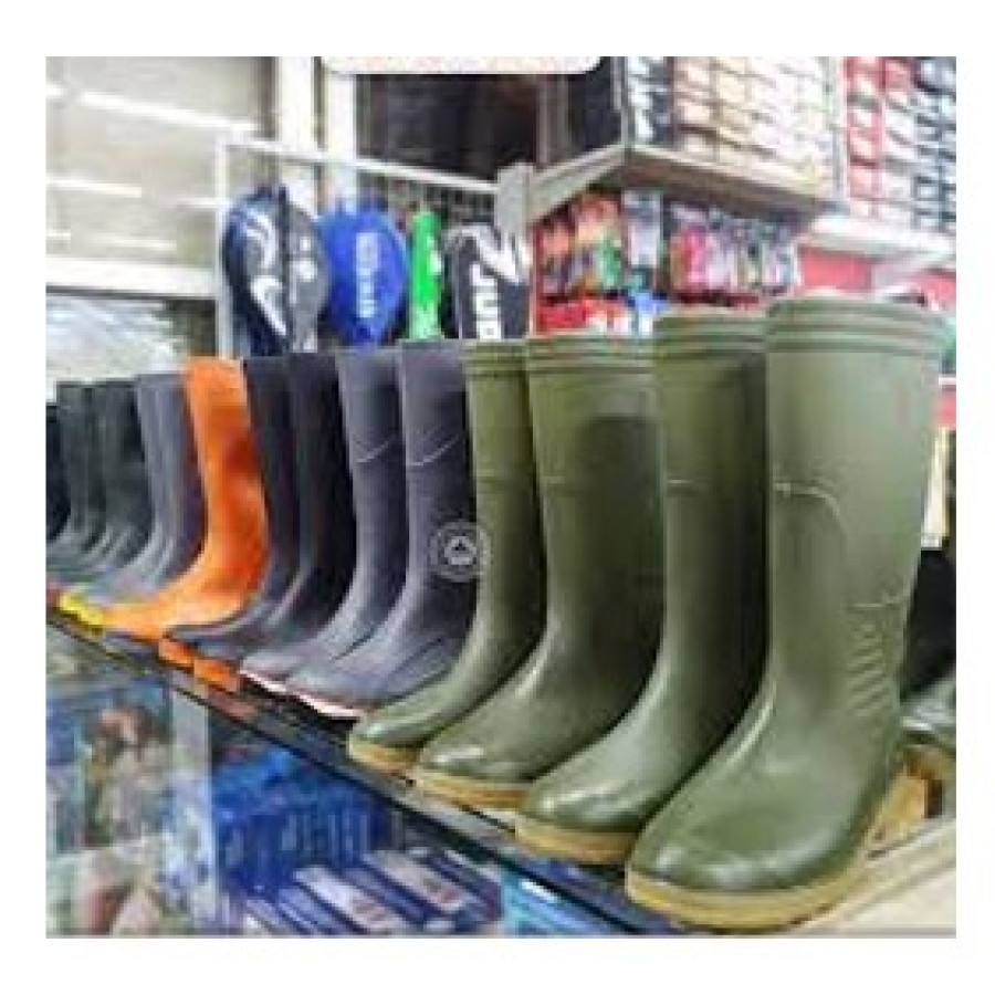 Sepatu Boot Karet