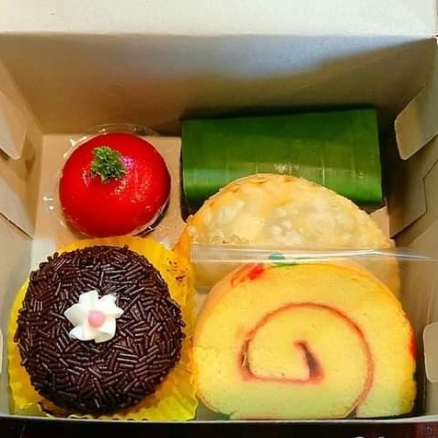 Paket Snack Box 1