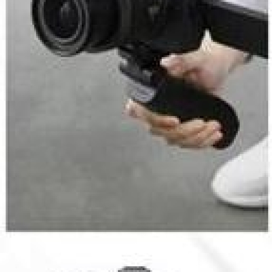 KAMERA DIGITAL DSLR