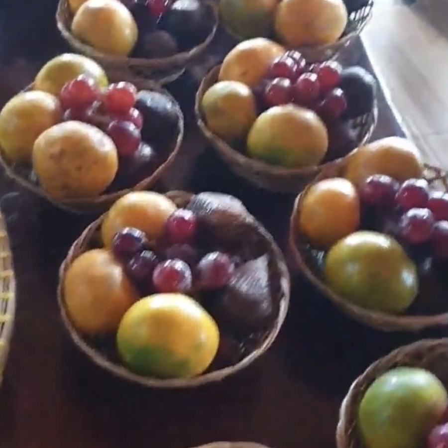 Paket  buah meja