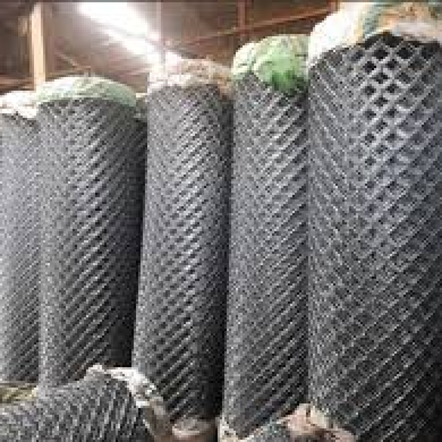 KAWAT BESI PAGAR TENIS 2 mm LEBAR 5 cm