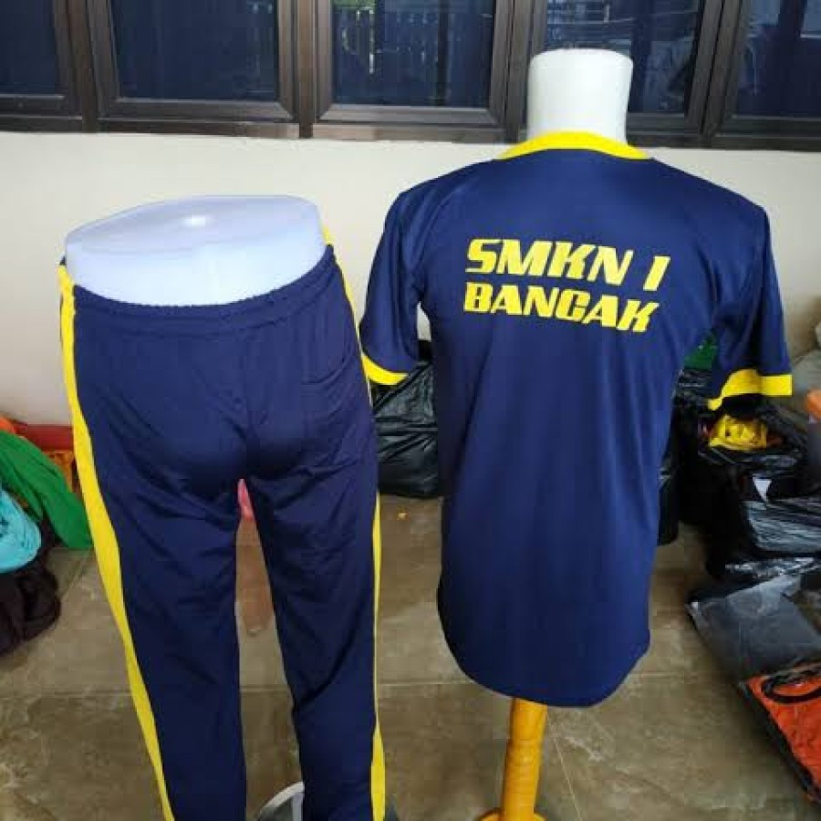 SERAGAM OLAHRAGA SISWA SMA SMK PUTRA PUTRI - depan