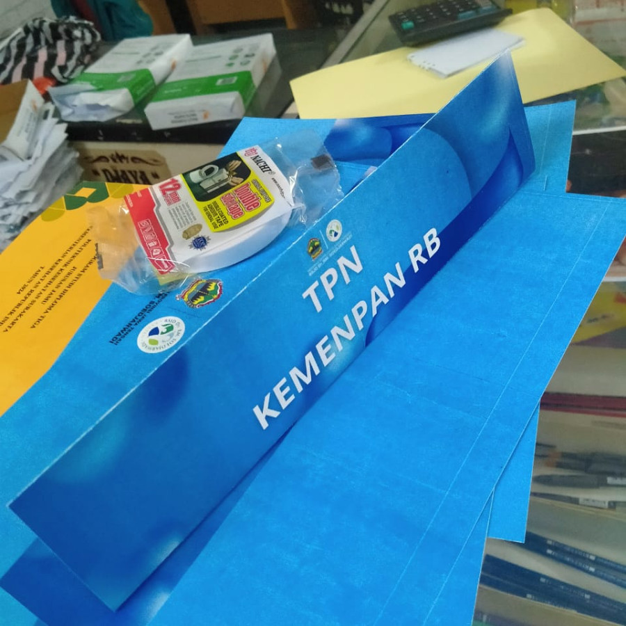 Cetak nama meja