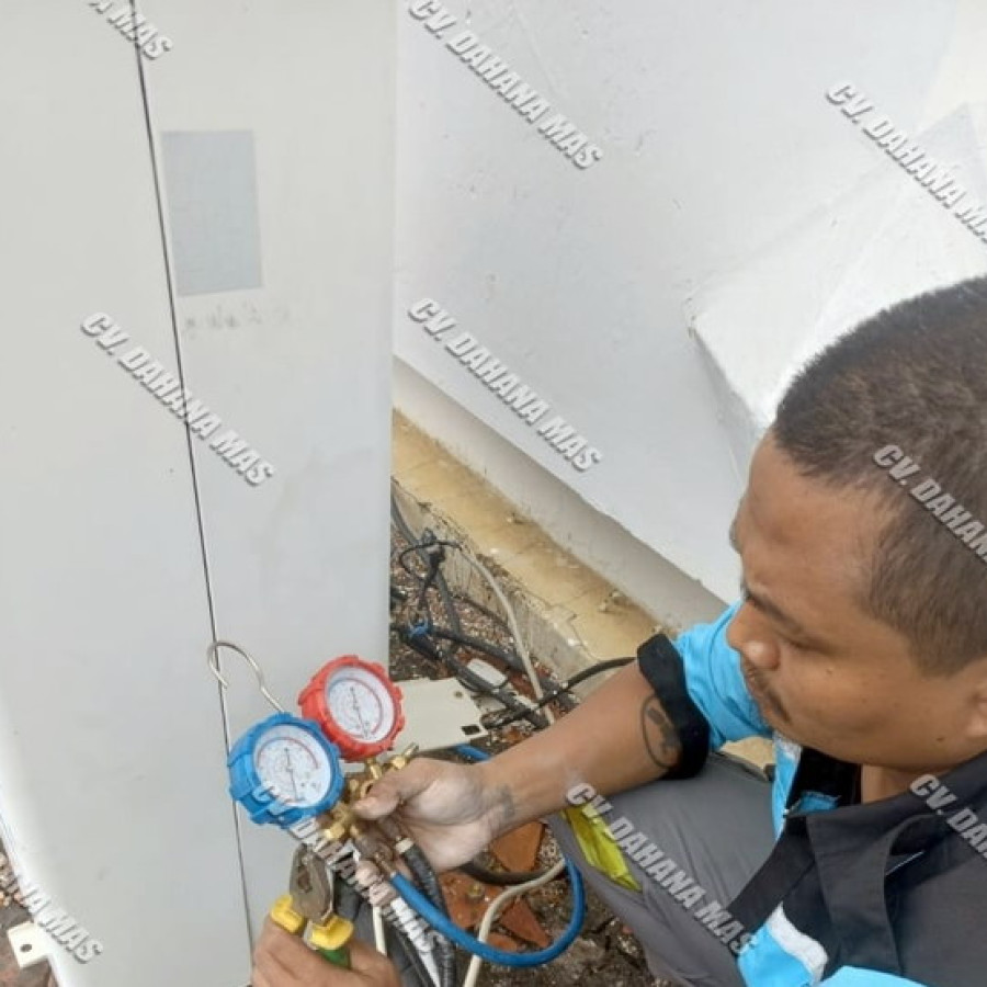 Cleaning AC Standing Floor 5 PK - utama