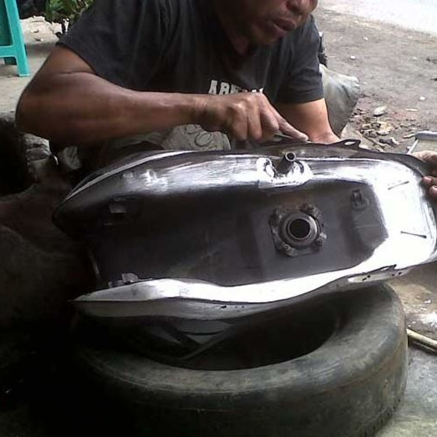 Jasa Servis Las Tangki motor Honda WIN - utama