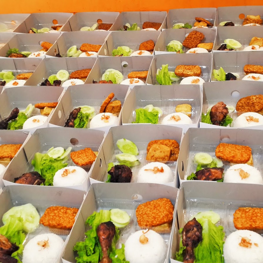 paket makan / catring (nasi Box) - depan