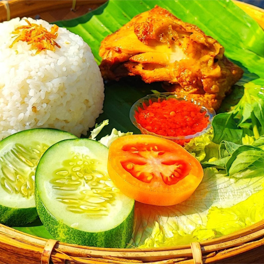 Nasi Ayam Goreng - samping