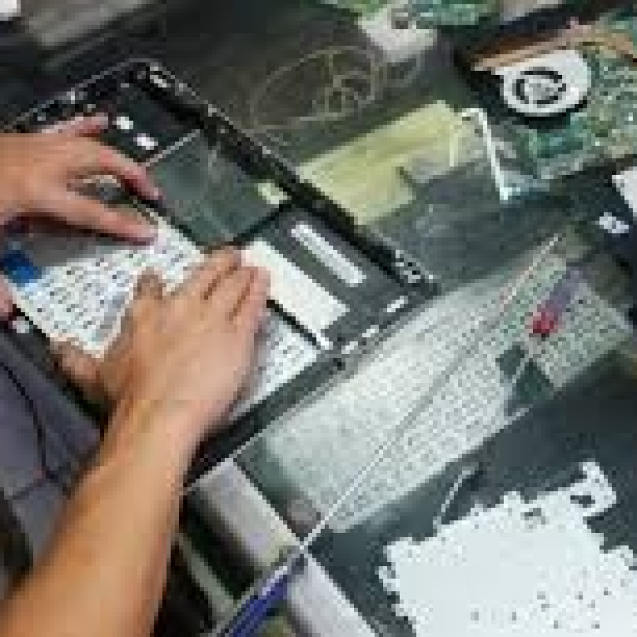 Paket Pemeliharaan Laptop Ganti Keyboard - utama