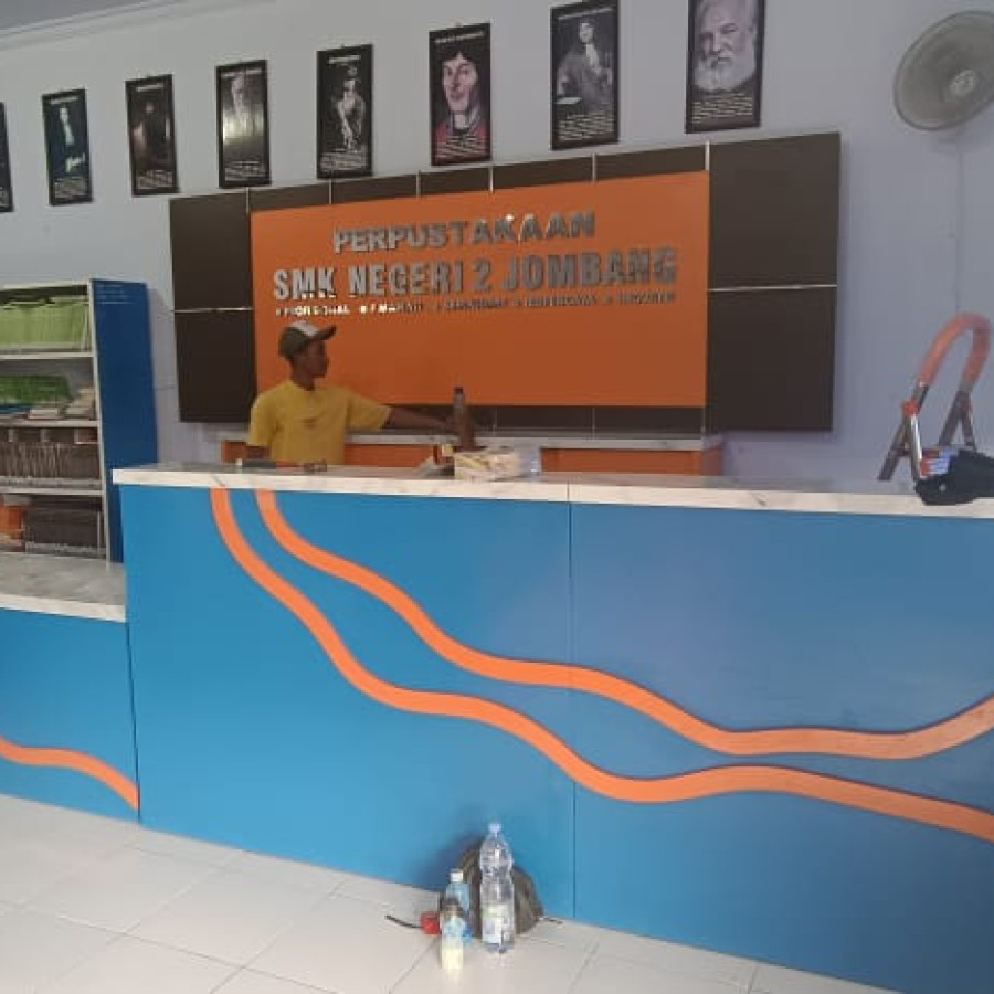 Backdrop belakang