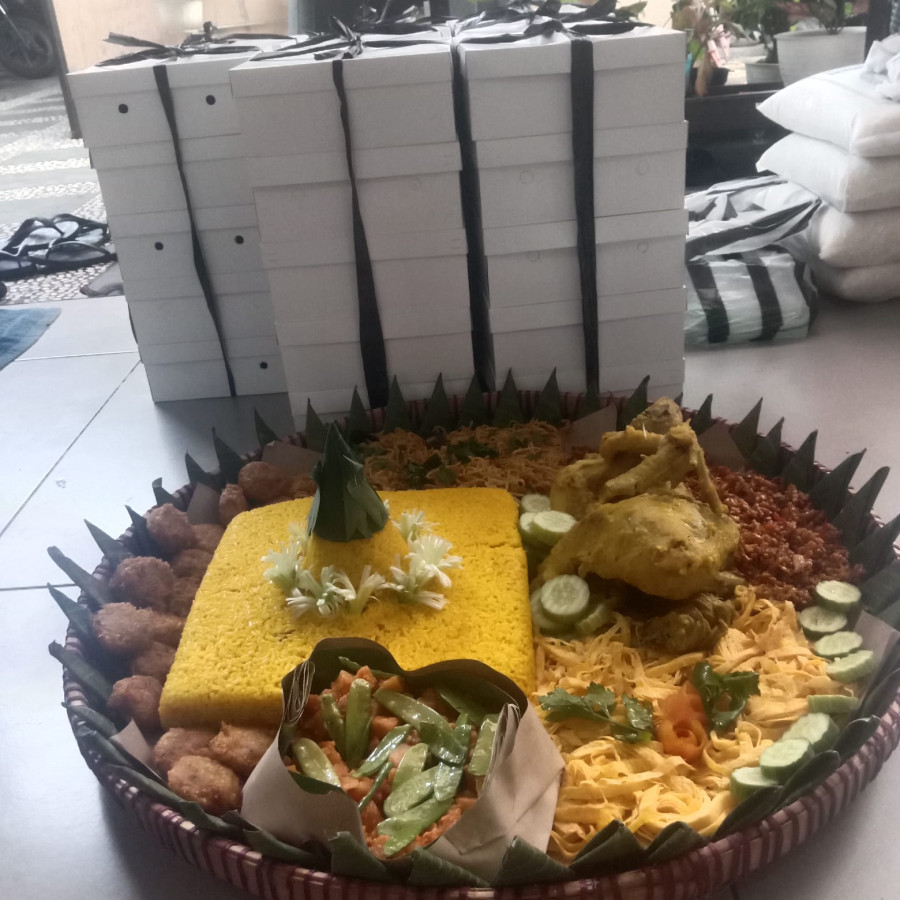 Paket Nasi Tumpeng Lengkap