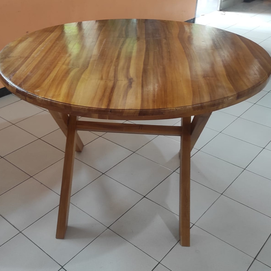 MEJA BUNDAR JATI