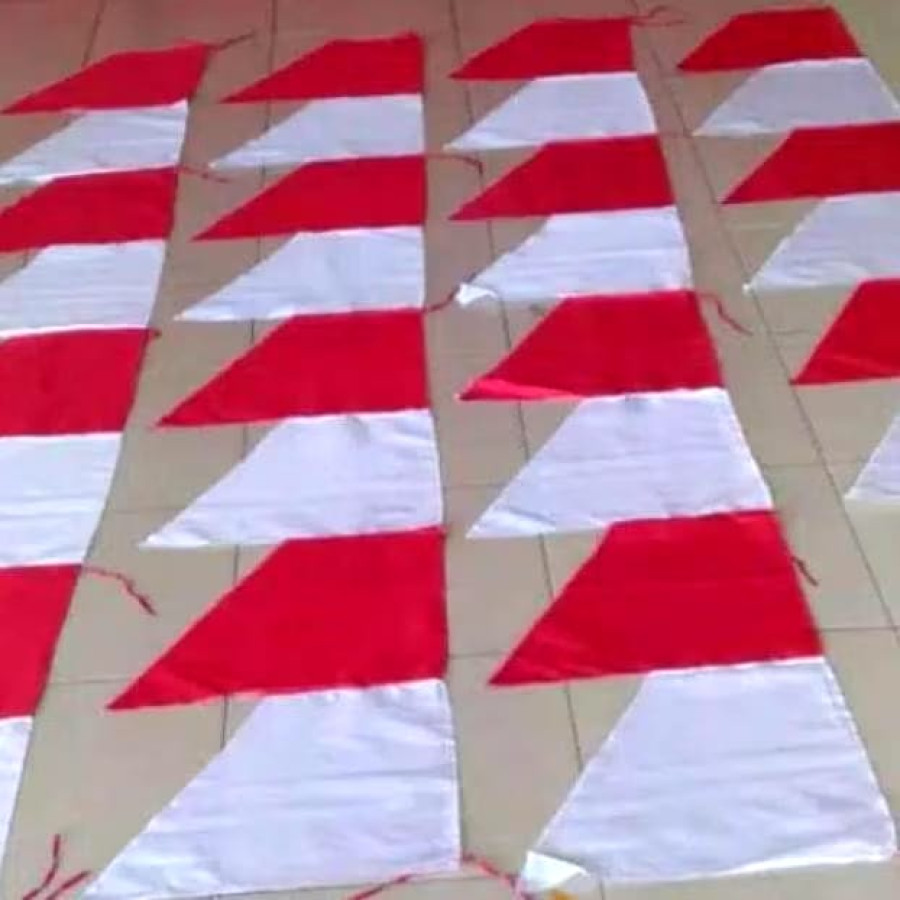 Bendera Layur Merah Putih