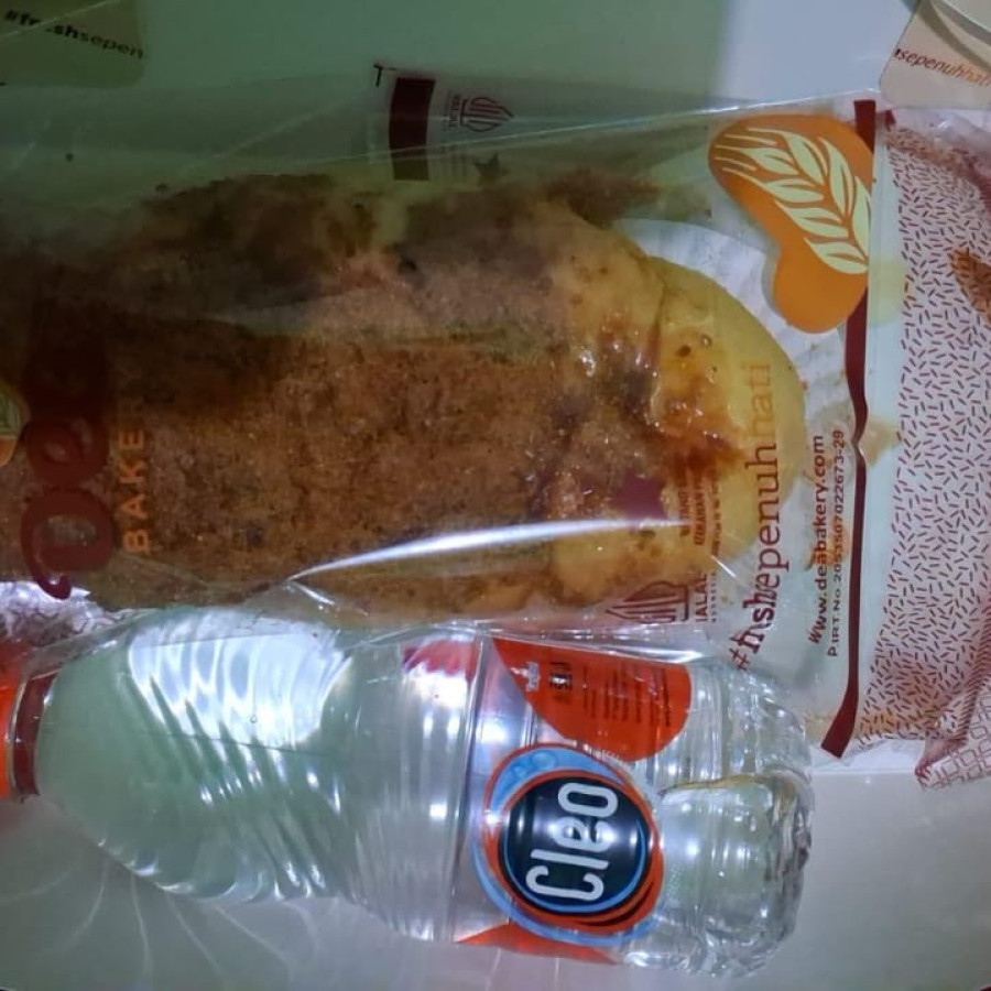 KATA SNACK BOX ROTI DAN AIR MINERAL