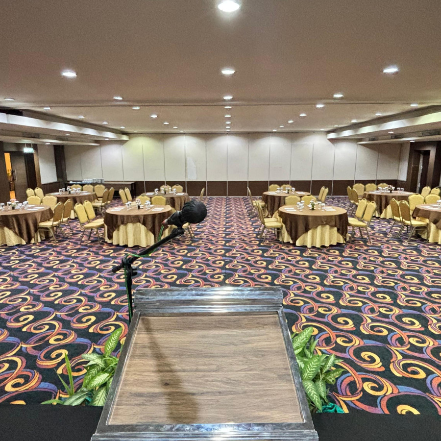 Rental Mebel ( Meja ) - depan