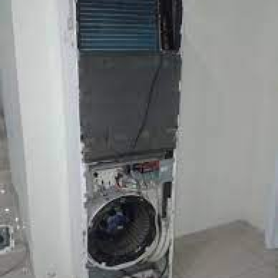 Pemeliharaan AC Standing Floor 3-5PK - utama