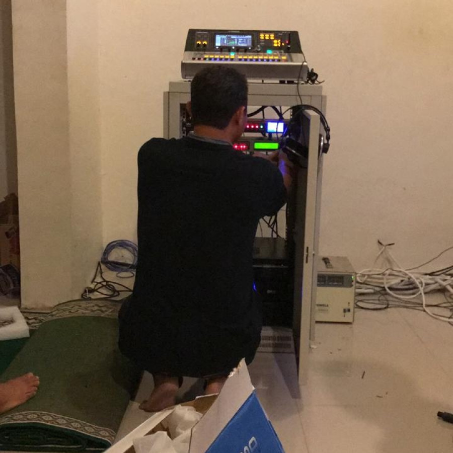 Jasa Service dan Maintenance Peralatan Sound System - depan
