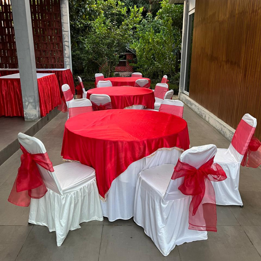 Round Table