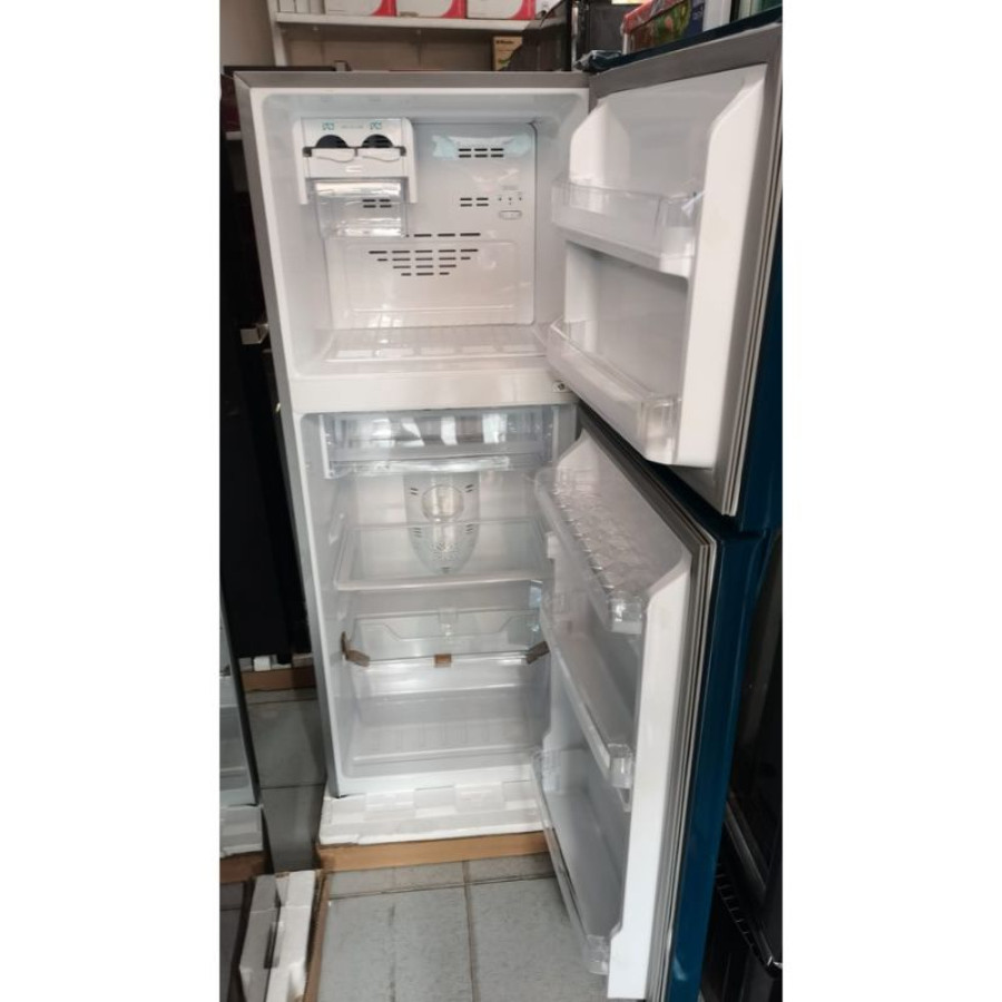 LEMARI ES FRIDGE 2 PINTU 300LITER