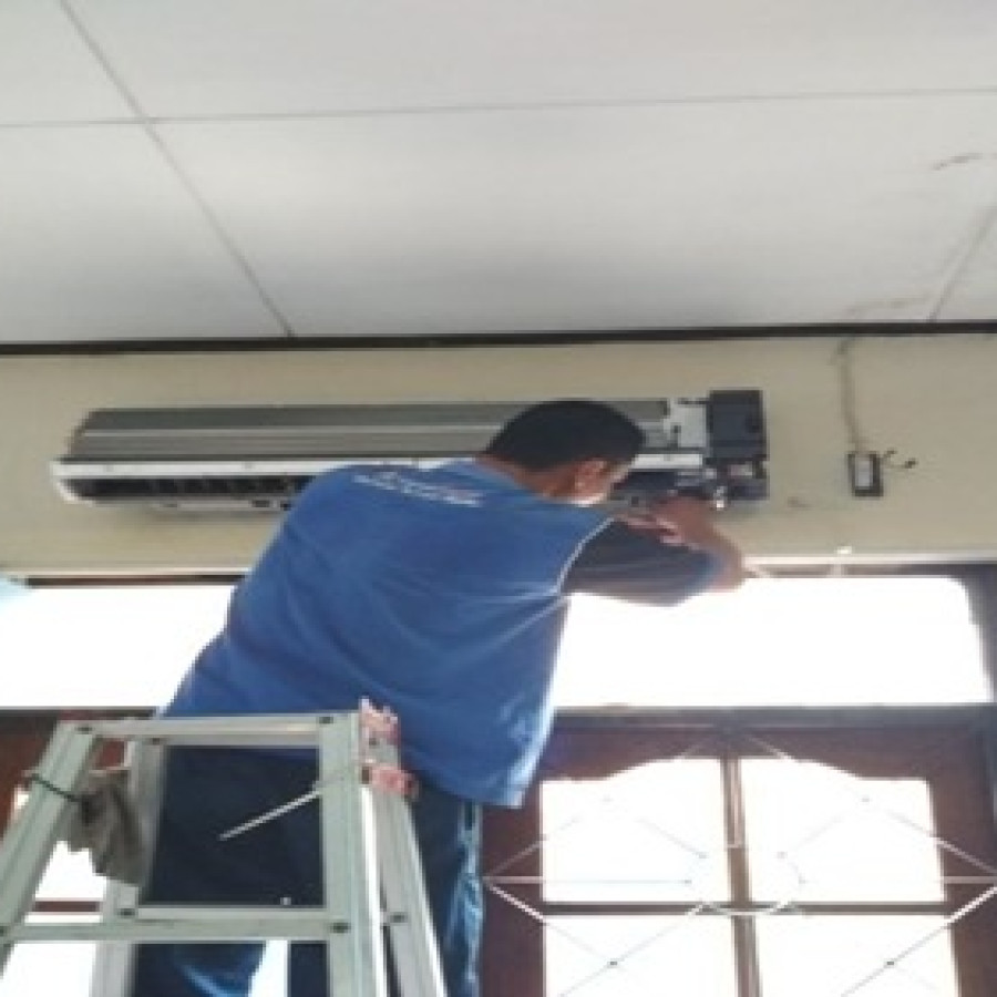 Perbaikan AC Split 2 Pk merk Panasonic - utama