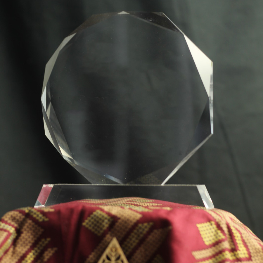 Piala Plakat - depan