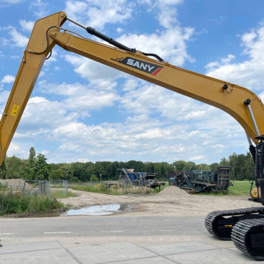 Sewa eksavator long arm Sany