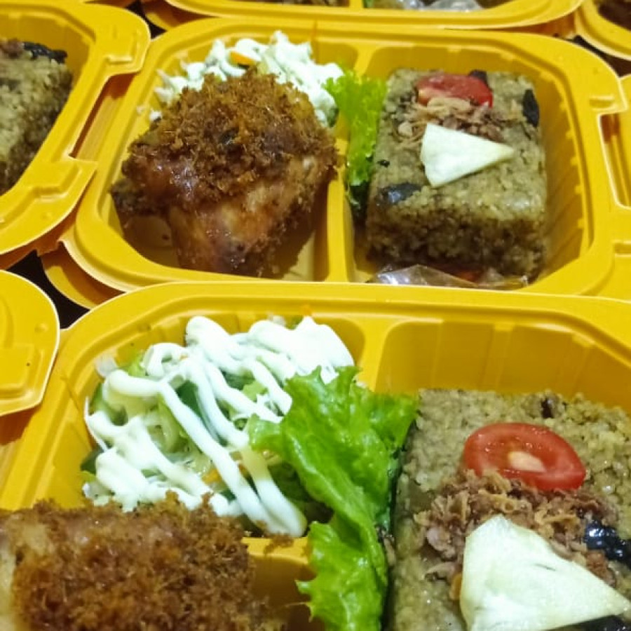 Nasi Kebuli Ayam Lengkuas - samping