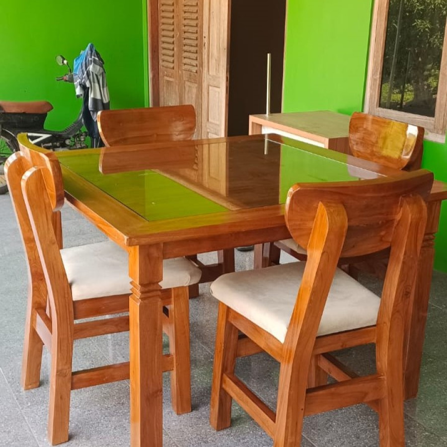 Meja Makan dan 4 Kursi Kayu Jati - detail